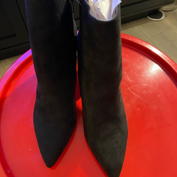 New - BARIII faux suede heeled ankle boots - size 11 - Picture 7 of 9